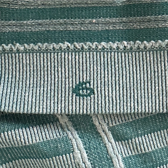 Lululemon Athletica Swiftly Tech Striped Top Long Sleeve Thumb Holes Size 6 - Picture 5 of 10